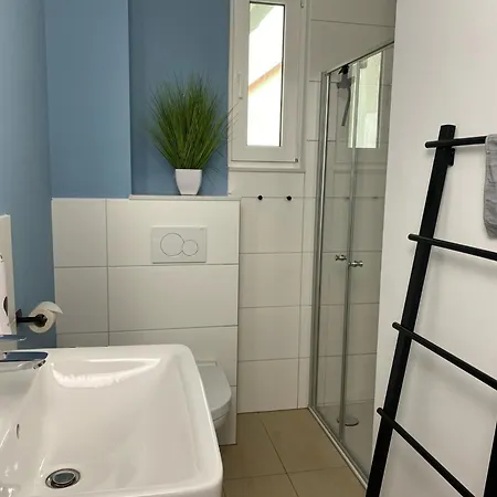 Discovair Eisenach - 3-Zi-Apartment Luisa- Schwimmbad-Nah Mit Netflix Exterior photo